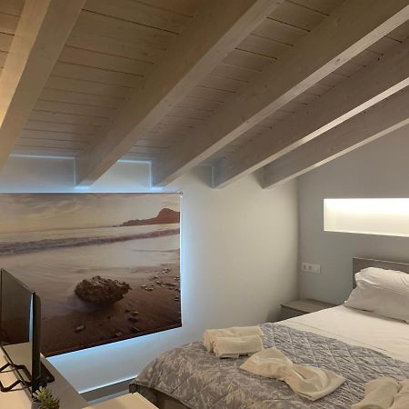 Terpsichore Boutique Bright New Sofita Studios And Appartment Dassia  Exterior foto