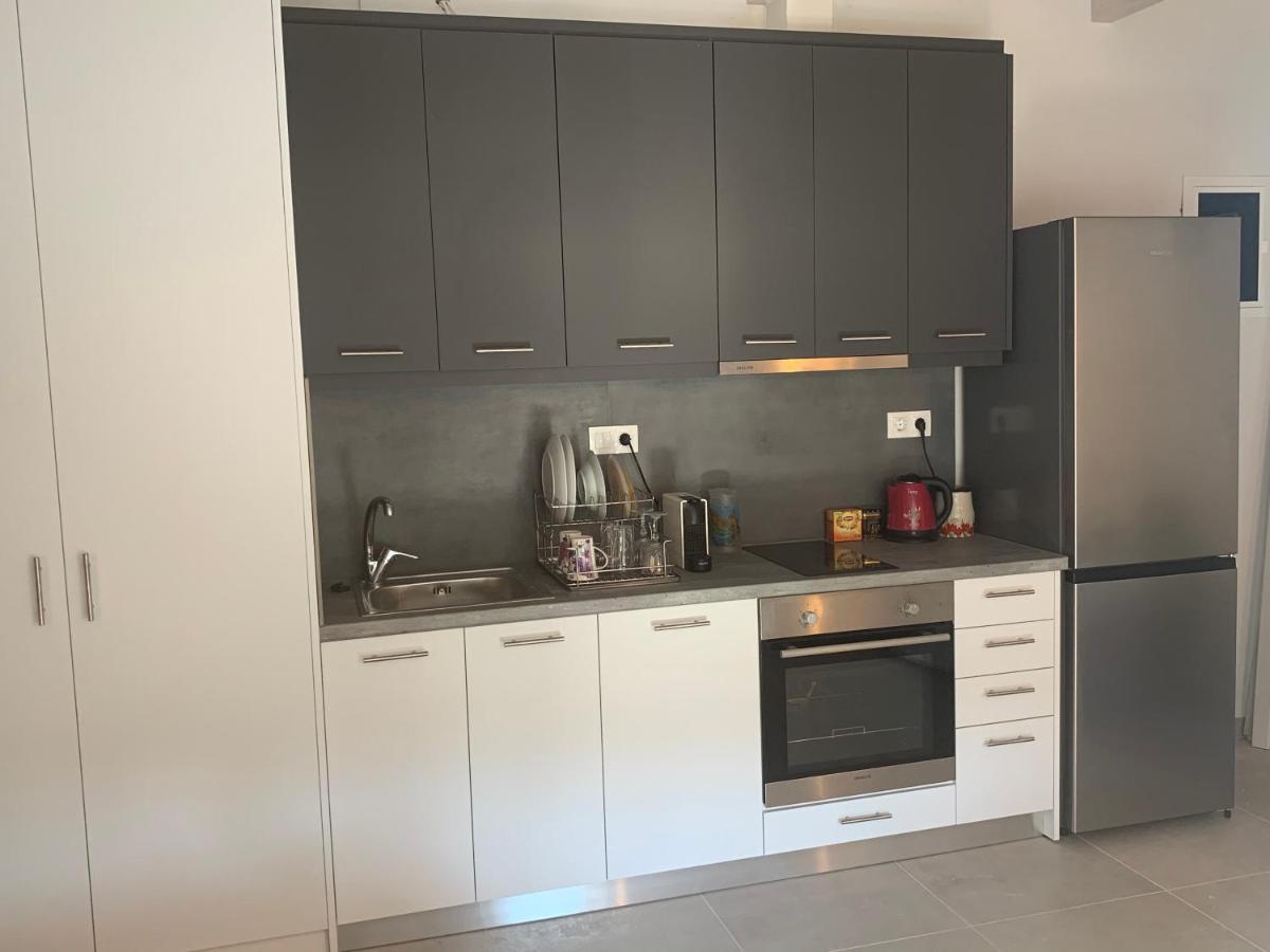 Terpsichore Boutique Bright New Sofita Studios And Appartment Dassia  Exterior foto